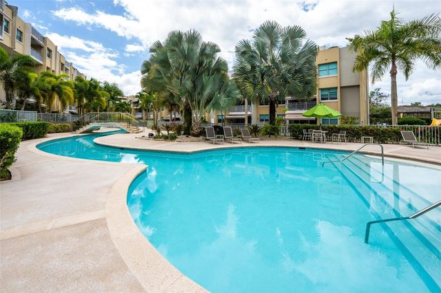 70 CONDOMINIO ALAMANDA OESTE 5172, Guaynabo, PR 00969