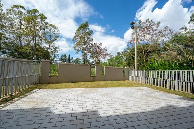 70 CONDOMINIO ALAMANDA OESTE 5172, Guaynabo, PR 00969