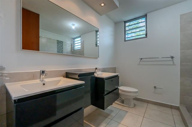 70 CONDOMINIO ALAMANDA OESTE 5172, Guaynabo, PR 00969