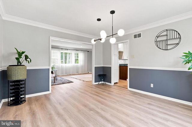 616 MEADOWLARK RD, Audubon, PA 19403
