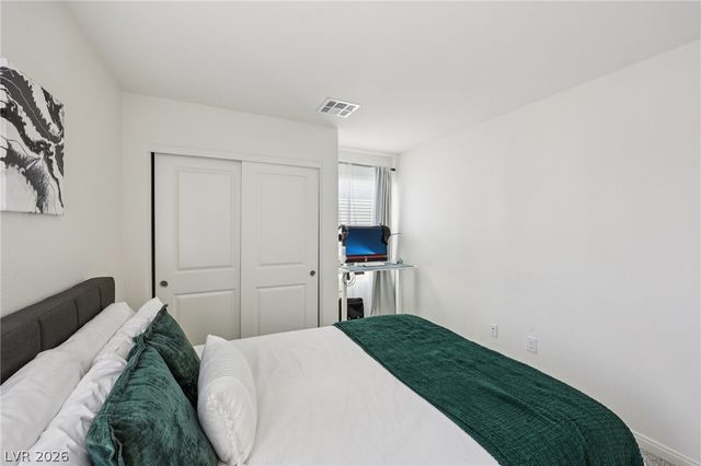 6952 Sunflower Fields Street, North Las Vegas, NV 89086