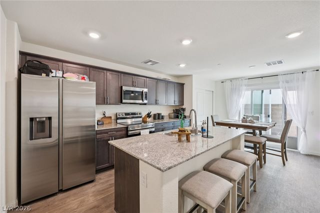 6952 Sunflower Fields Street, North Las Vegas, NV 89086