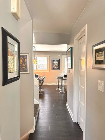 1866 Old Willow Road, Northfield, IL 60093