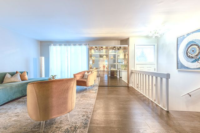 1866 Old Willow Road, Northfield, IL 60093