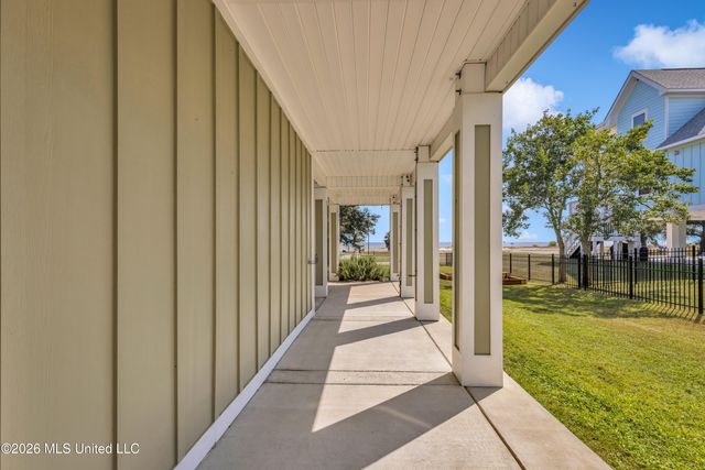 119 Jefferson Davis Avenue, Biloxi, MS 39530