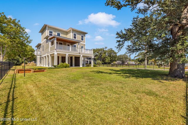 119 Jefferson Davis Avenue, Biloxi, MS 39530