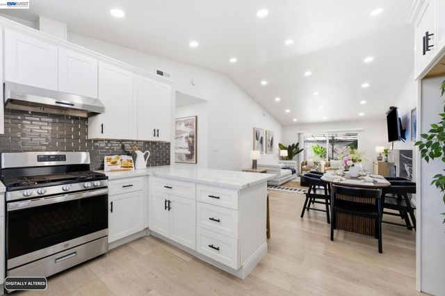 5034 Rahlves Dr, Castro Valley, CA 94546