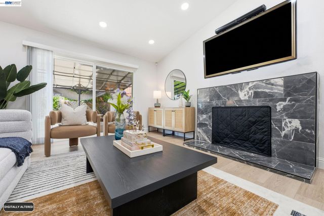 5034 Rahlves Dr, Castro Valley, CA 94546