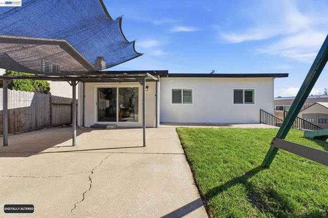 5034 Rahlves Dr, Castro Valley, CA 94546