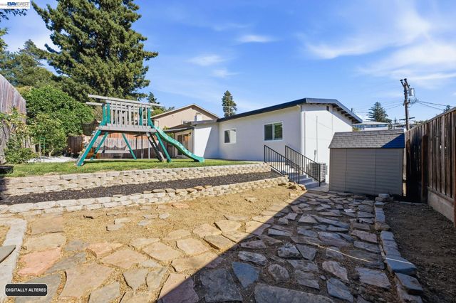 5034 Rahlves Dr, Castro Valley, CA 94546