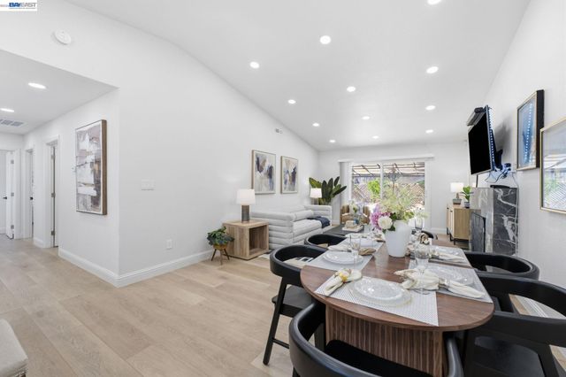 5034 Rahlves Dr, Castro Valley, CA 94546
