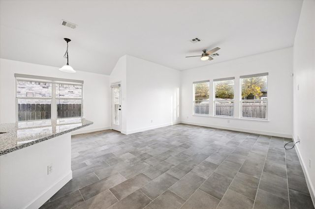 2995 N Overland ST, Round Rock, TX 78681