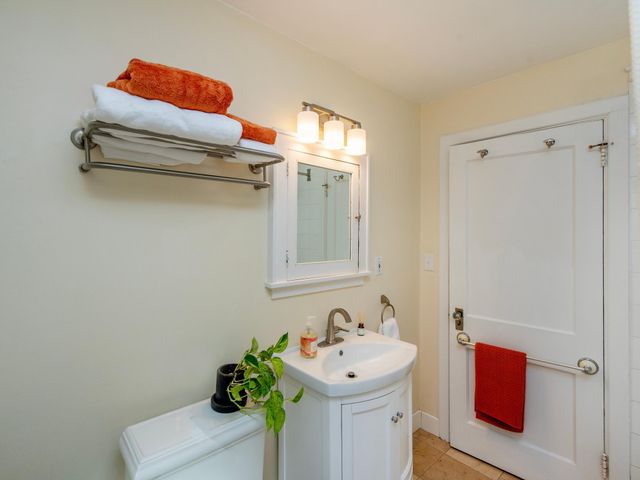 458 Otis Avenue, Saint Paul, MN 55104