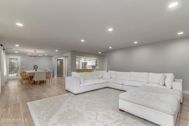 5679 Good News Way, Las Cruces, NM 88007