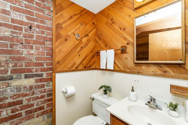 703 9th Avenue SE, Rochester, MN 55904