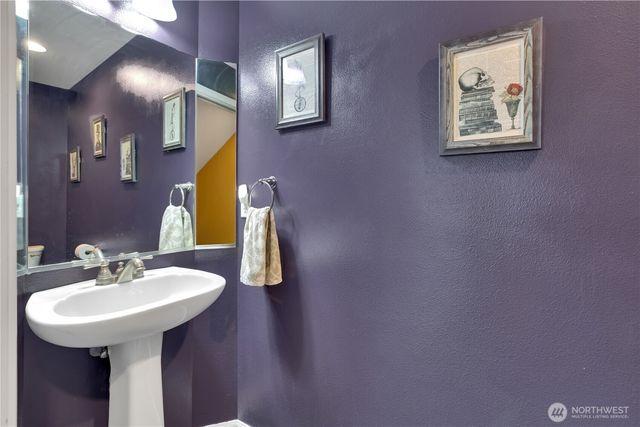 2367 Yakima Court, Tacoma, WA 98405