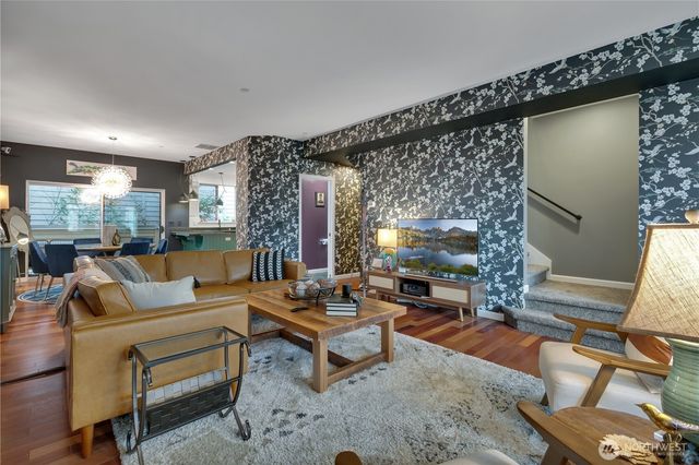 2367 Yakima Court, Tacoma, WA 98405