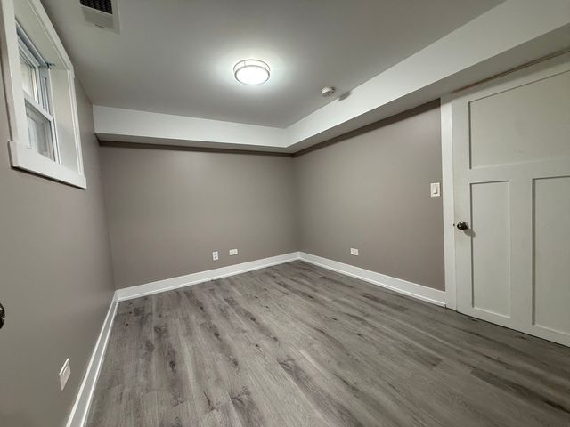 7627 W 64 Street Basement, Summit, IL 60501