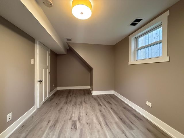 7627 W 64 Street Basement, Summit, IL 60501