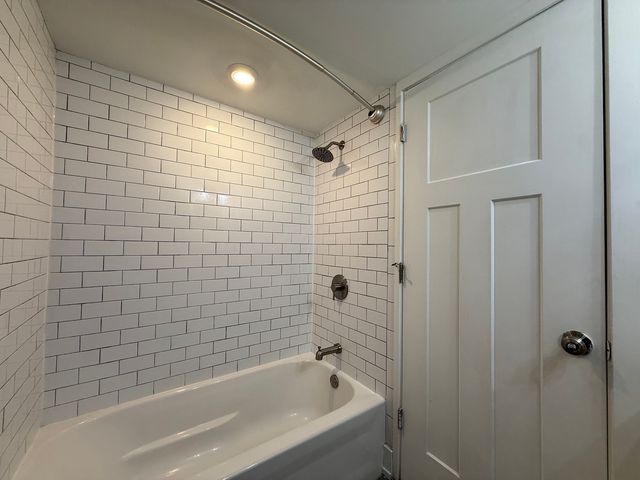 7627 W 64 Street Basement, Summit, IL 60501