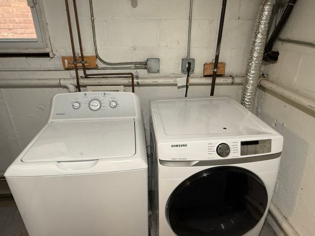 7627 W 64 Street Basement, Summit, IL 60501