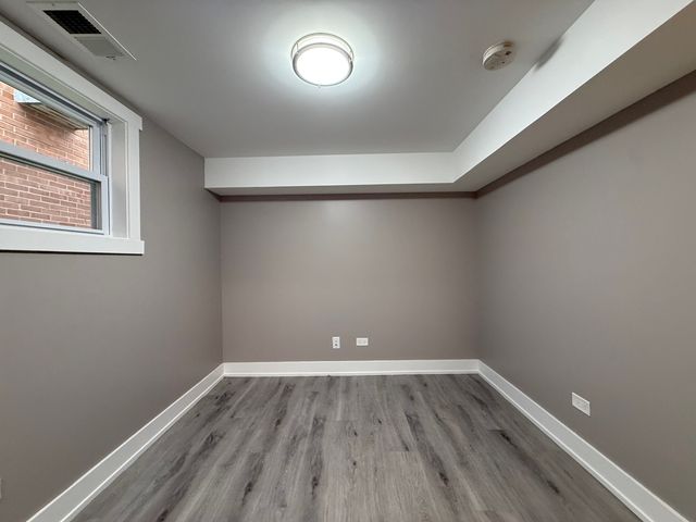 7627 W 64 Street Basement, Summit, IL 60501