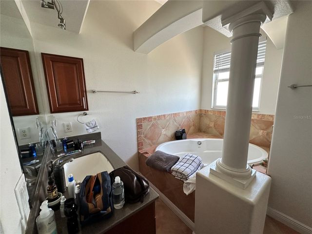 2119 & 2125 MONTCLAIR DRIVE 1 & 2, Sarasota, FL 34231