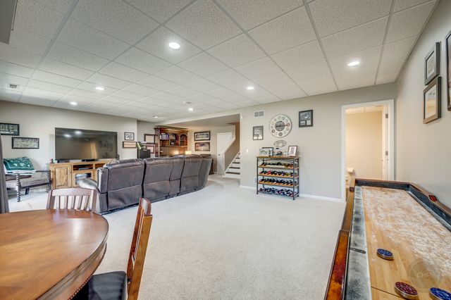 116 River Mist Drive, Oswego, IL 60543