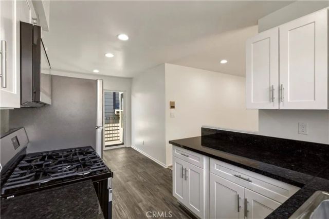 1155 Linden Avenue 7, Glendale, CA 91201