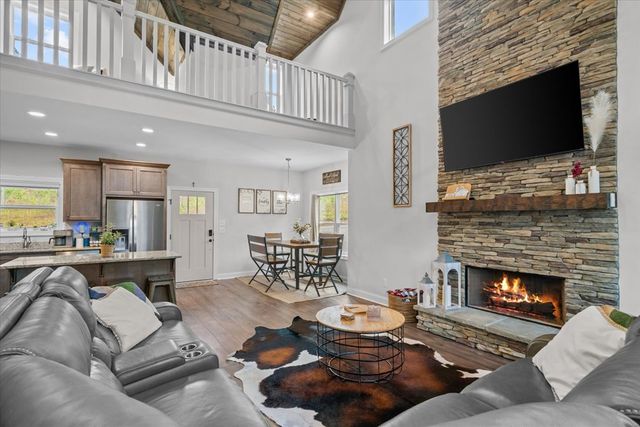 1068 High River Road, Ellijay, GA 30540