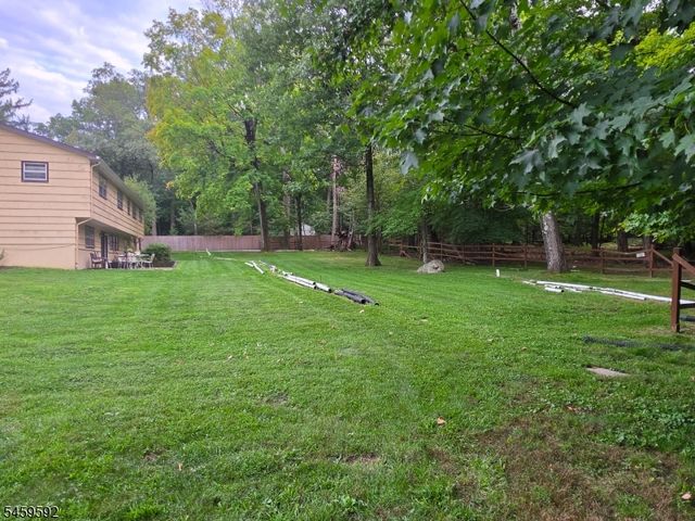 39 Greendale Rd, Cedar Grove Twp., NJ 07009