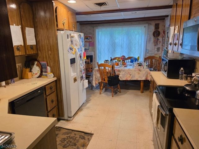 39 Greendale Rd, Cedar Grove Twp., NJ 07009