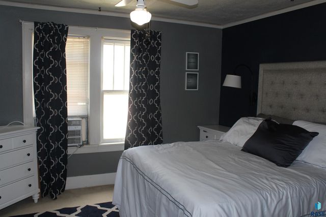 801 W 7th Ave Avenue, Mitchell, SD 57301