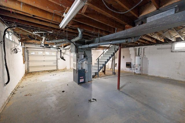 258 East Gate Road, Huntington, WV 25705