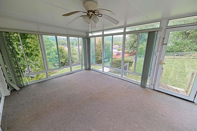 258 East Gate Road, Huntington, WV 25705