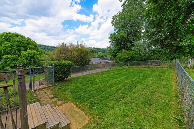258 East Gate Road, Huntington, WV 25705