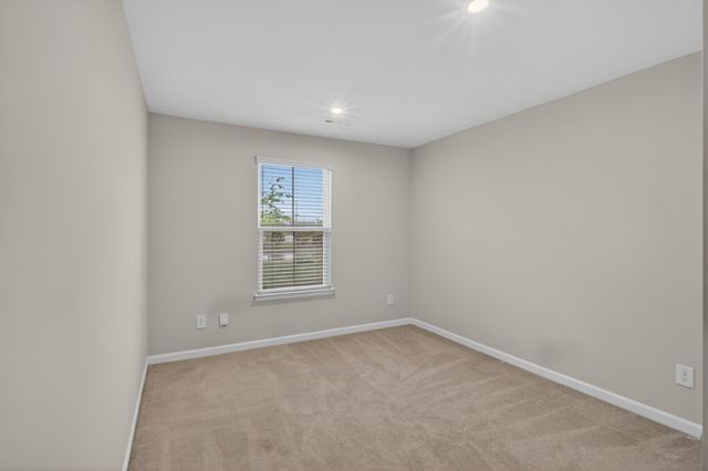 160 Primrose Ln, Gallatin, TN 37066