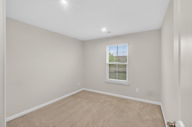 160 Primrose Ln, Gallatin, TN 37066