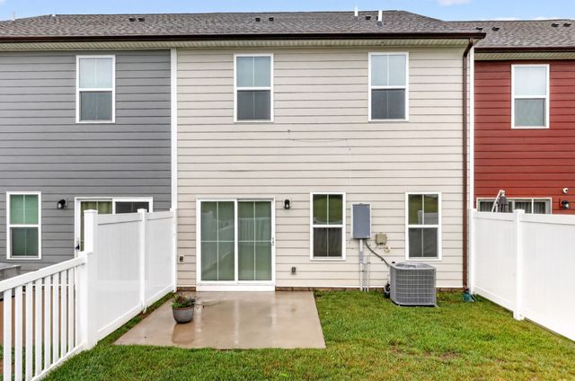 160 Primrose Ln, Gallatin, TN 37066
