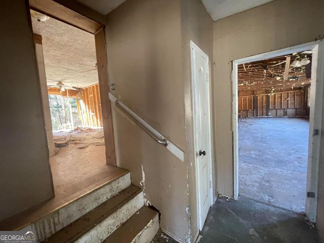 998 Campbell Road, Meansville, GA 30256