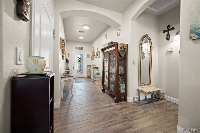 2840 Enclave Drive, Bullhead City, AZ 86429