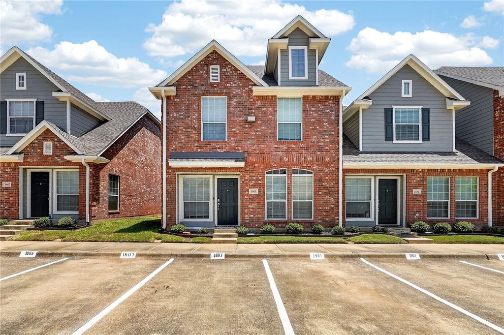 1001 Krenek Tap Road 1901, College Station, TX 77840 — exterior