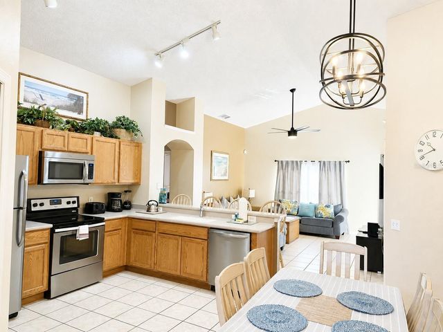 2914 BLOOMING ALAMANDA LOOP, Kissimmee, FL 34747