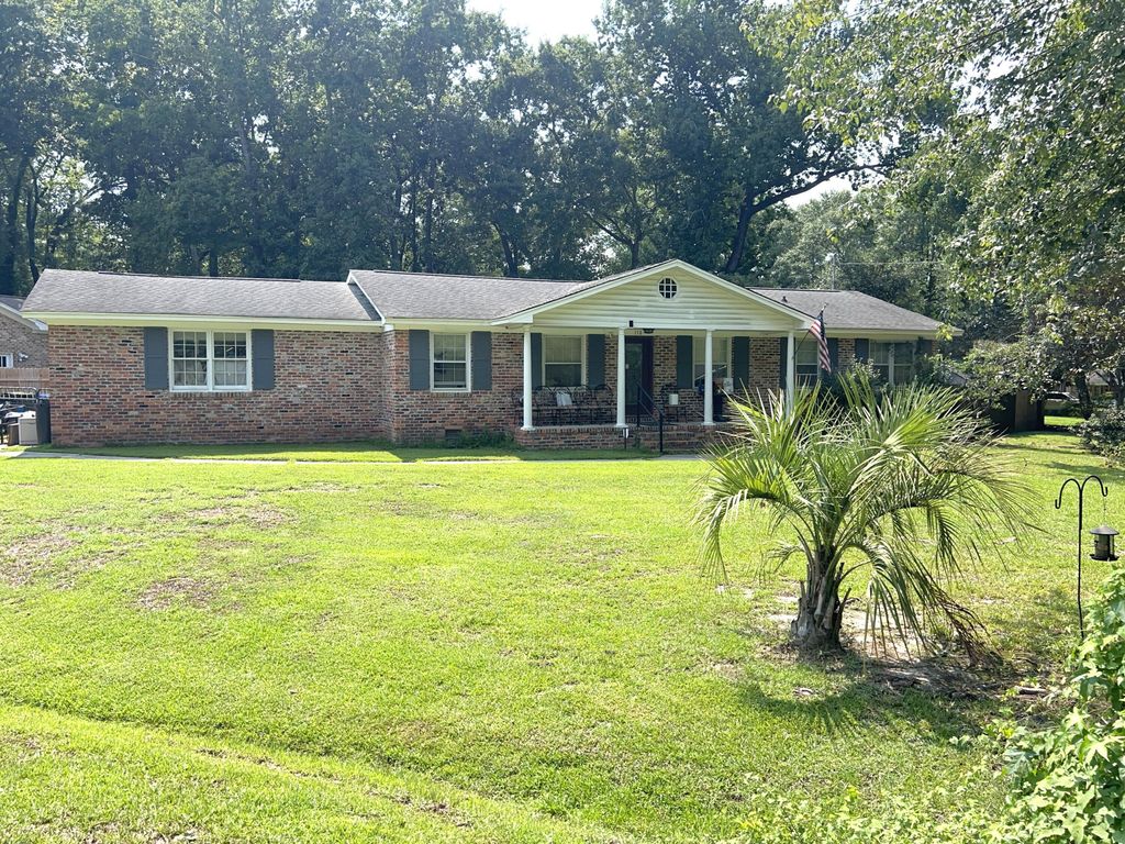 118 Azalea Drive, Summerville, SC 29485