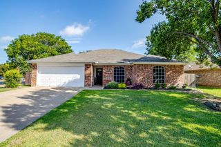 328 Willowstone Trail, Saginaw, TX 76179