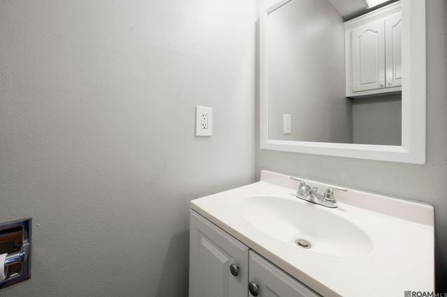 8720 Lockhart Rd, Denham Springs, LA 70726