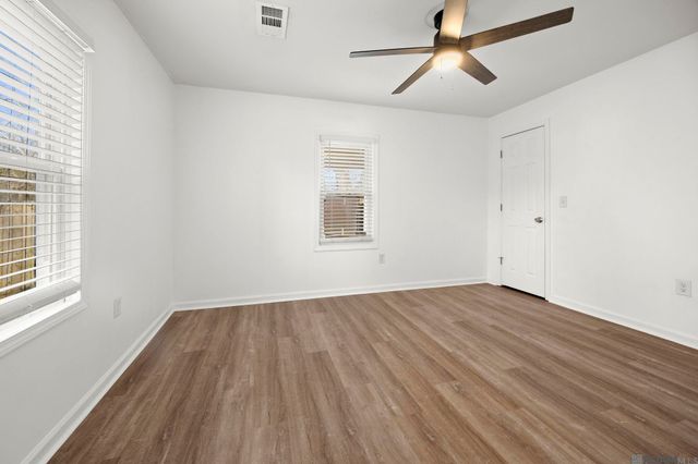 8720 Lockhart Rd, Denham Springs, LA 70726