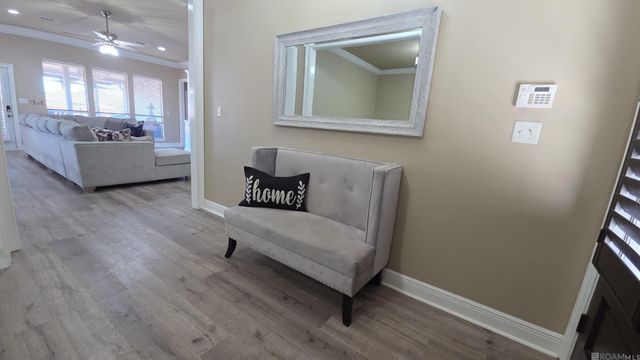 11485 Meadowview Dr, Denham Springs, LA 70726