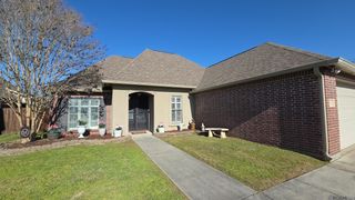 11485 Meadowview Dr, Denham Springs, LA 70726