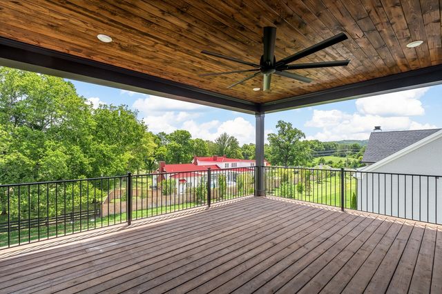 7281 Ruzek Court, Fairview, TN 37062